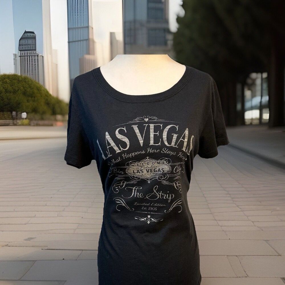 Vegas Girl What Happens In Vegas Sin City Black T-Shirt Size Large